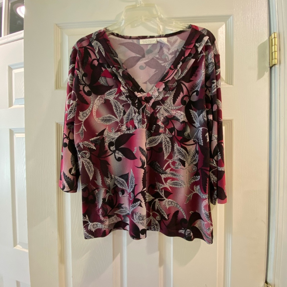 Flowery casual wear top